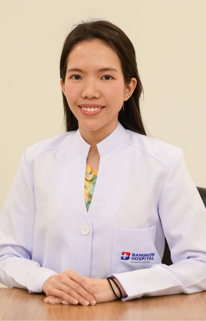 แพทย์หญิง ฐิติกานต์ ตันตนะรัตน์